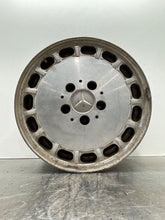 Load image into Gallery viewer, WHEEL 300E 420 350 560SEC 560SEL 16x6.5 88 89 90 91 - NW200629
