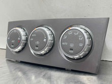 Load image into Gallery viewer, TEMPERATURE CONTROLS Subaru Forester 2005 05 2006 06 - NW331865
