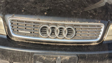 Load image into Gallery viewer, GRILL Audi A4 1999 99 2000 00 2001 01 2002 02 - NW331855
