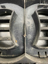 Load image into Gallery viewer, GRILL Audi A4 1999 99 2000 00 2001 01 2002 02 - NW331855
