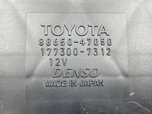 Load image into Gallery viewer, Computer Toyota Prius 2004 - NW38243
