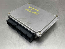 Load image into Gallery viewer, ECU ECM COMPUTER Audi A4 Passat 1999 99 2000 00 01 02 - NW331715

