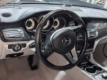 Load image into Gallery viewer, Steering Wheel  MERCEDES CLS-CLASS 2012 - NW332787
