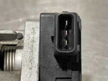 Load image into Gallery viewer, THROTTLE BODY BMW 325i M3 1994 94 95 96 97 98 99 - NW177758
