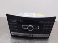 Load image into Gallery viewer, RADIO Mercedes-Benz CLS550 CLS63 2012 12 - NW332690
