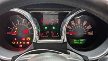 Load image into Gallery viewer, SPEEDOMETER CLUSTER Ford Mustang 2007 07 - NW332766
