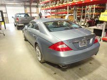 Load image into Gallery viewer, CARRIER ASSEMBLY Mercedes-Benz CLS550 CLS63 07 08 09 10 11 - NW47263

