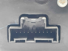 Load image into Gallery viewer, DISC PLAYER Regal Impala New Style Impala Old Style Suburban 1500 15-17 - NW135480
