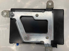 Load image into Gallery viewer, Mercedes E280 E320 E350 ML320 ML350 2006 06 2007 07 2008 08 - NW139205
