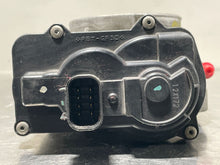 Load image into Gallery viewer, THROTTLE BODY Ascender Yukon SSR Envoy 03 04 05 - 08 - NW335282
