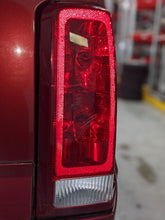 Load image into Gallery viewer, TAIL LIGHT LAMP ASSEMBLY Escalade Escalade ESV 2002-2006 Right - NW335289
