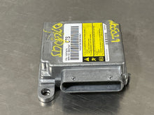 Load image into Gallery viewer, AIR BAG CONTROL MODULE COMPUTER Cadillac CTS 2006 06 2007 07 - NW26148
