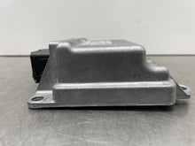 Load image into Gallery viewer, Computer  CROWN VICTORIA 2009 - NW335562
