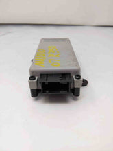 Load image into Gallery viewer, AMPLIFIER Mercedes-Benz ML320 ML350 ML550 ML63 2008 08 - NW138842
