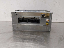 Load image into Gallery viewer, Radio  CHALLENGER 2013 - NW336835
