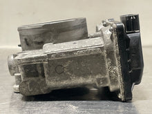 Load image into Gallery viewer, THROTTLE BODY Land Rover LR2 2008 08 2009 09 2010 10 2011 11 3.2L - NW338045
