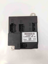 Load image into Gallery viewer, BODY CONTROL MODULE BCM COMPUTER CLS550 CLS63 E280 E300 E320 07-11 - NW34714
