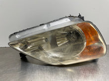 Load image into Gallery viewer, HEADLIGHT LAMP ASSEMBLY Honda CR-V 2002 02 2003 03 2004 04 Right - NW339272
