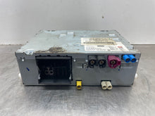 Load image into Gallery viewer, Radio Jaguar XF 2018 - NW339437
