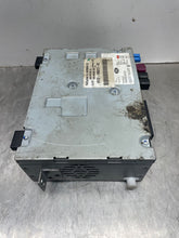 Load image into Gallery viewer, Radio Jaguar XF 2018 - NW339437
