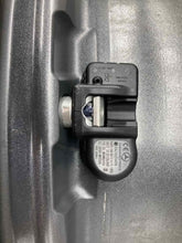 Load image into Gallery viewer, WHEEL RIM Gl350 Gl450 Gl550 GL63 AMG 13-16 20x8-1/2 - NW340659
