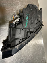 Load image into Gallery viewer, Headlight Lamp Assembly Volkswagen Touareg 2012 - NW340724
