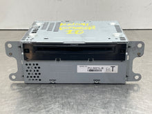 Load image into Gallery viewer, RADIO Ford Explorer 2016 16  AM FM CD - NW340778
