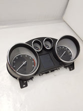 Load image into Gallery viewer, SPEEDOMETER CLUSTER Buick Verano 2013 13 - NW158495

