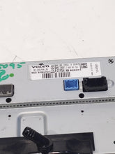 Load image into Gallery viewer, INFO-GPS SCREEN Volvo C70 S80 V70 XC70 08 09 10 11 12 - NW106023
