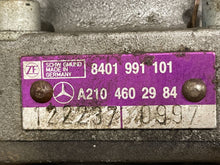Load image into Gallery viewer, POWER STEERING GEAR E300d E320 E420 E430 E55 97 98 99 - NW341524
