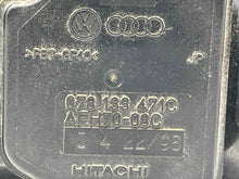 Load image into Gallery viewer, Mass Air Flow Sensor Meter MAF A4 A6 Passat 98 99 00 01 02 - NW4717

