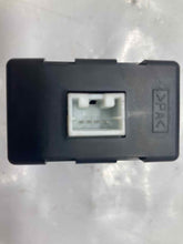 Load image into Gallery viewer, THEFT LOCKING COMPUTER 350Z Xterra Sentra Quest 04 - 09 - NW32098
