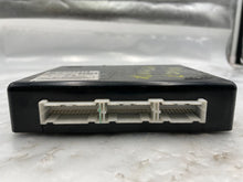 Load image into Gallery viewer, BODY CONTROL MODULE BCM COMPUTER Hyundai Sonata 2011 11 - NW32362
