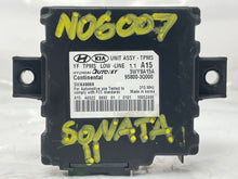 Load image into Gallery viewer, TPMS CONTROL MODULE COMPUTER Hyundai Sonata 11 12 13 - NW32363
