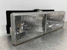 Load image into Gallery viewer, HEADLIGHT LAMP ASSEMBLY 1500 Pickup 2500 Pickup 3500 Pickup 90-02 Right - NW342761
