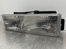 Load image into Gallery viewer, HEADLIGHT LAMP ASSEMBLY 1500 Pickup 2500 Pickup 3500 Pickup 90-02 Right - NW342761

