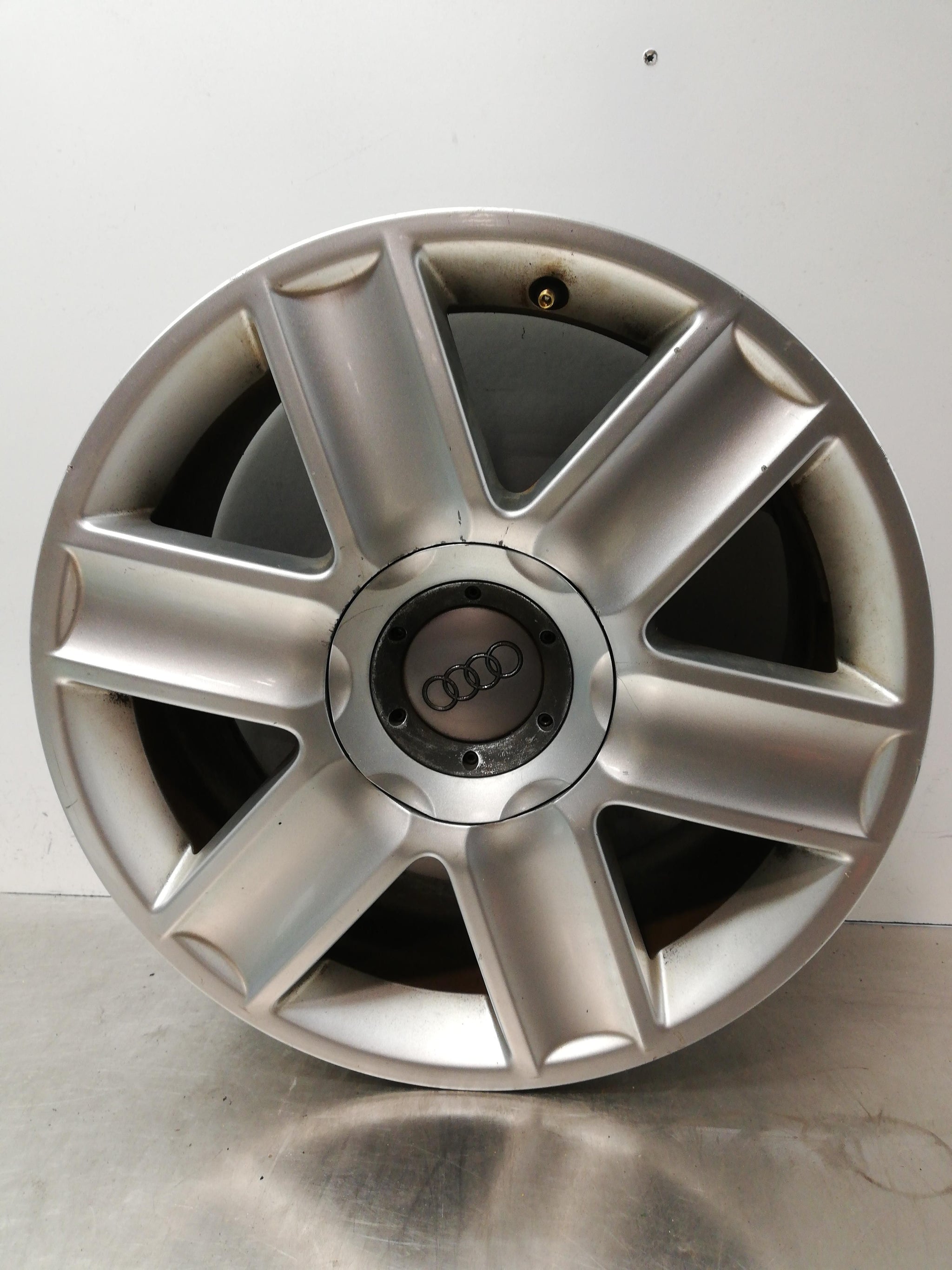 WHEEL Audi TT 03 04 05 06 17