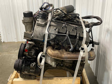 Load image into Gallery viewer, Engine Motor Chrysler Crossfire 2004 - NW344031
