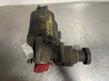 Load image into Gallery viewer, TRANSFER CASE Jaguar X Type 2002 02 2003 03 - NW176918
