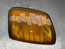 Load image into Gallery viewer, PARKLAMP Mercedes 260E 300E 300D 86 87 88 - 92 93 Left - NW345279
