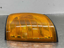 Load image into Gallery viewer, PARKLAMP Mercedes 260E 300E 300D 86 87 88 - 92 93 Left - NW345279
