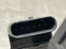 Load image into Gallery viewer, Throttle Body  BMW X1 2017 - NW345764
