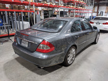 Load image into Gallery viewer, CARRIER ASSEMBLY E280 E300 E320 E350 E550 E63 07 08 09 AWD - NW345982
