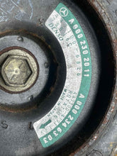 Load image into Gallery viewer, AC COMPRESSOR Mercedes C220 C36 E300 96 97 98 99 - 03 - NW346215
