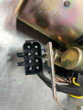 Load image into Gallery viewer, CONVERTIBLE TOP MOTOR 230 SLK SLK230 SLK32 SLK320 1997-2004 - NW347085
