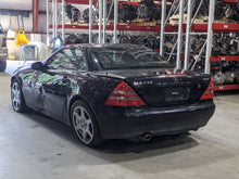 Load image into Gallery viewer, CARRIER ASSEMBLY Mercedes SLK230 1997 97 98 99 00 - 03 - NW347071
