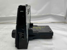 Load image into Gallery viewer, Radio Controls Land Rover LR2 2008 08 2009 09 2010 10 2011 11 - NW139366
