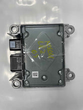 Load image into Gallery viewer, Air Bag Computer Land Rover LR2 2008 08 2009 09 2010 10 2011 11 - NW36976
