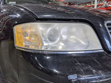 Load image into Gallery viewer, HEADLIGHT LAMP ASSEMBLY Audi A6 2002 02 2003 03 2004 04 Right - NW348037
