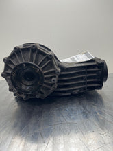 Load image into Gallery viewer, CARRIER ASSEMBLY Audi A6 Passat 00 01 02 03 04 2.7L - NW347912
